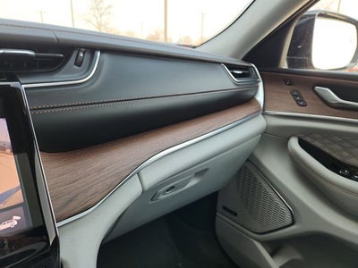 2022 Jeep Grand Cherokee L Summit