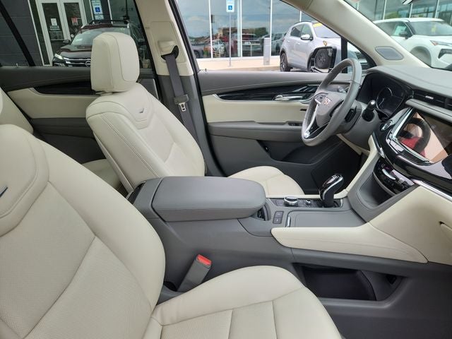 2025 Cadillac XT6 Premium Luxury