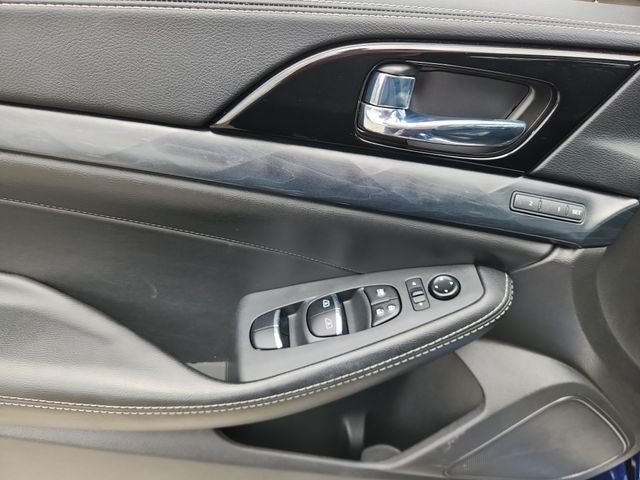 2023 Nissan Maxima Platinum