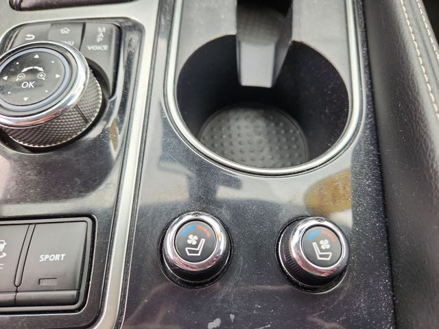 2023 Nissan Maxima Platinum
