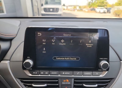 2025 Nissan Altima SR