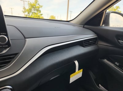 2025 Nissan Altima SR