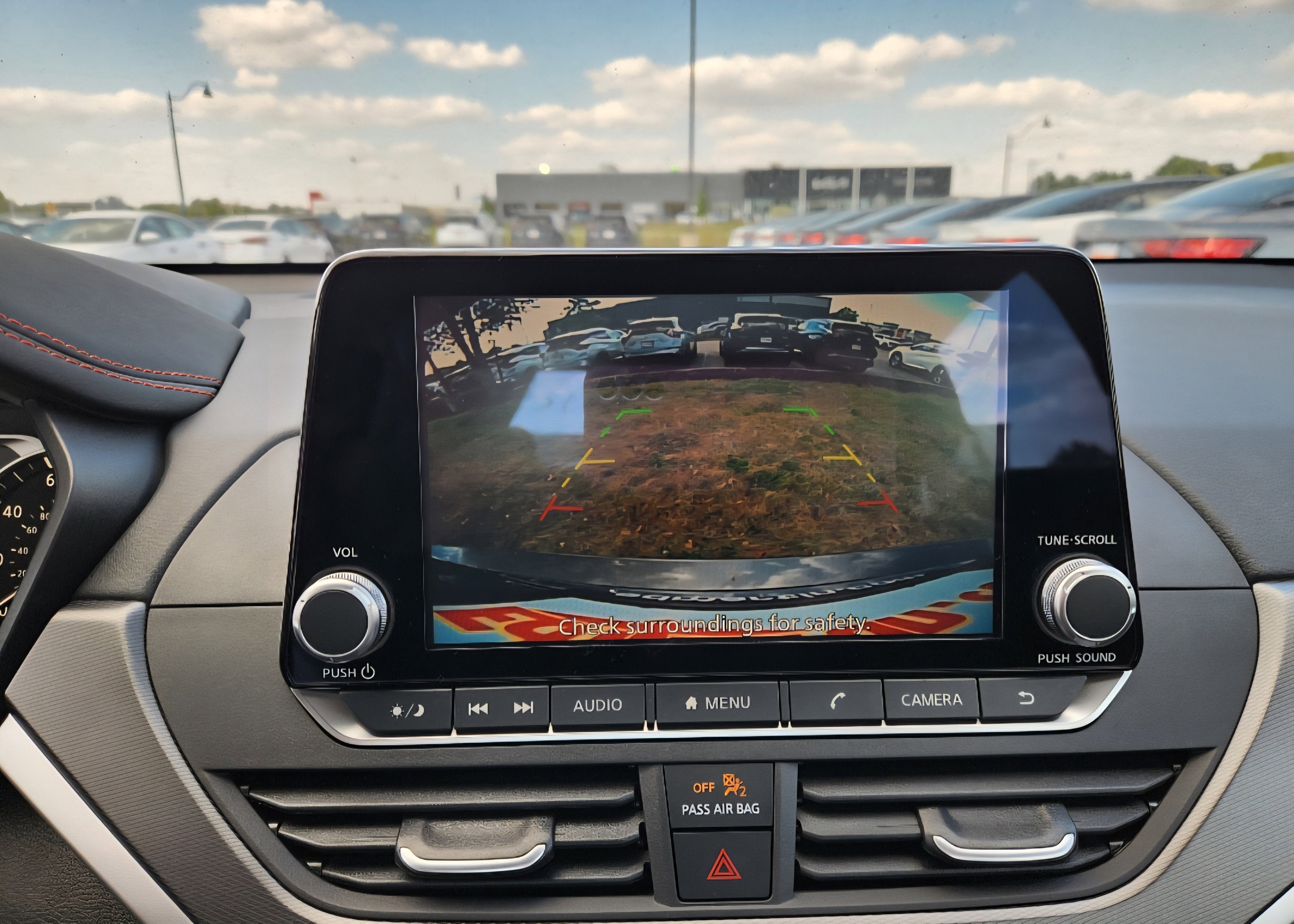 2025 Nissan Altima SR