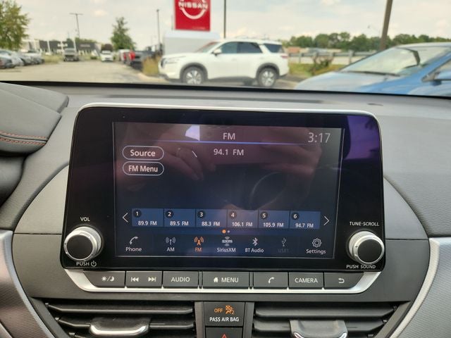 2023 Nissan Altima 2.5 SR