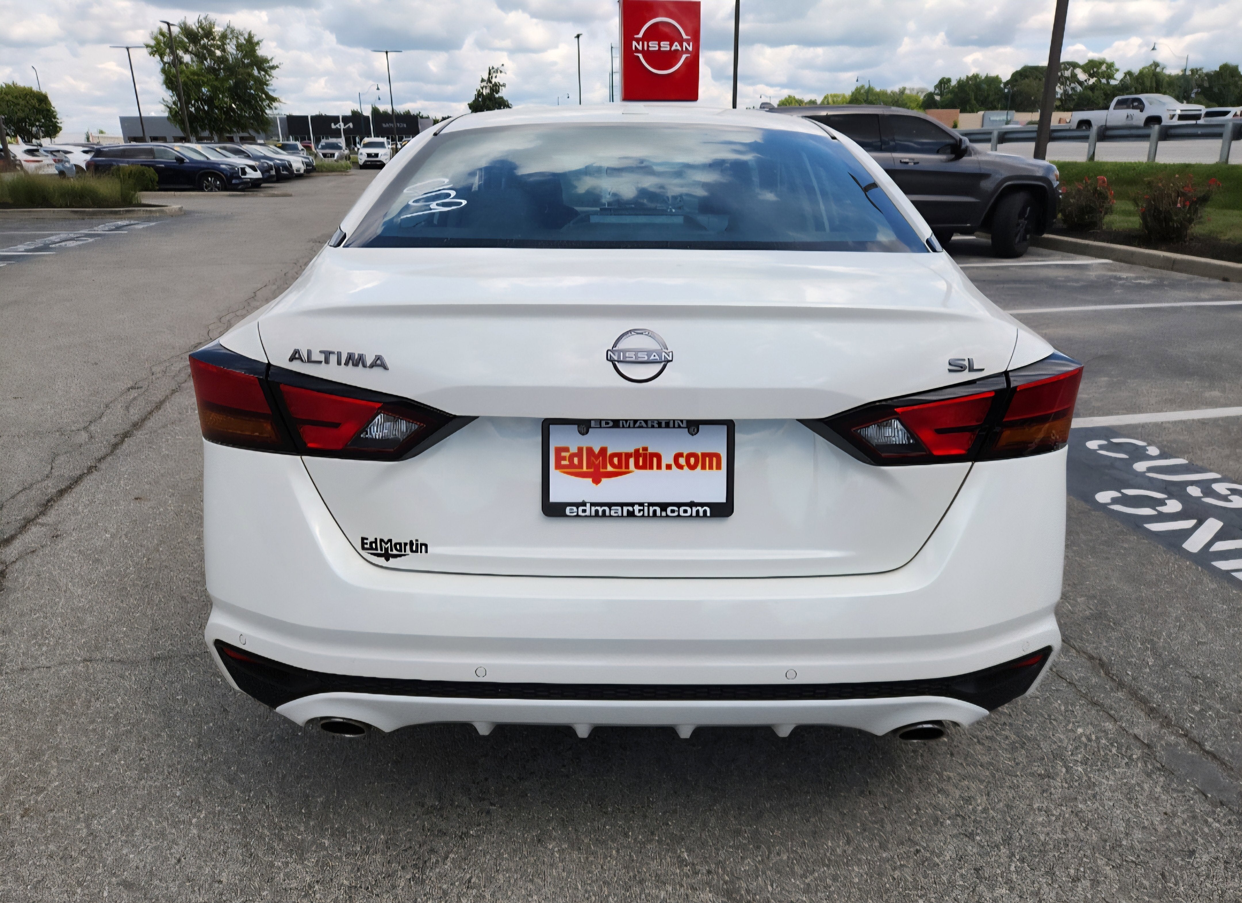 2025 Nissan Altima SL