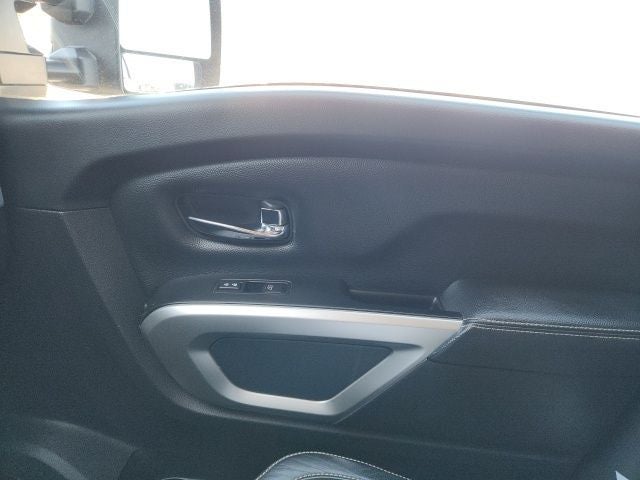 2018 Nissan Titan PRO-4X