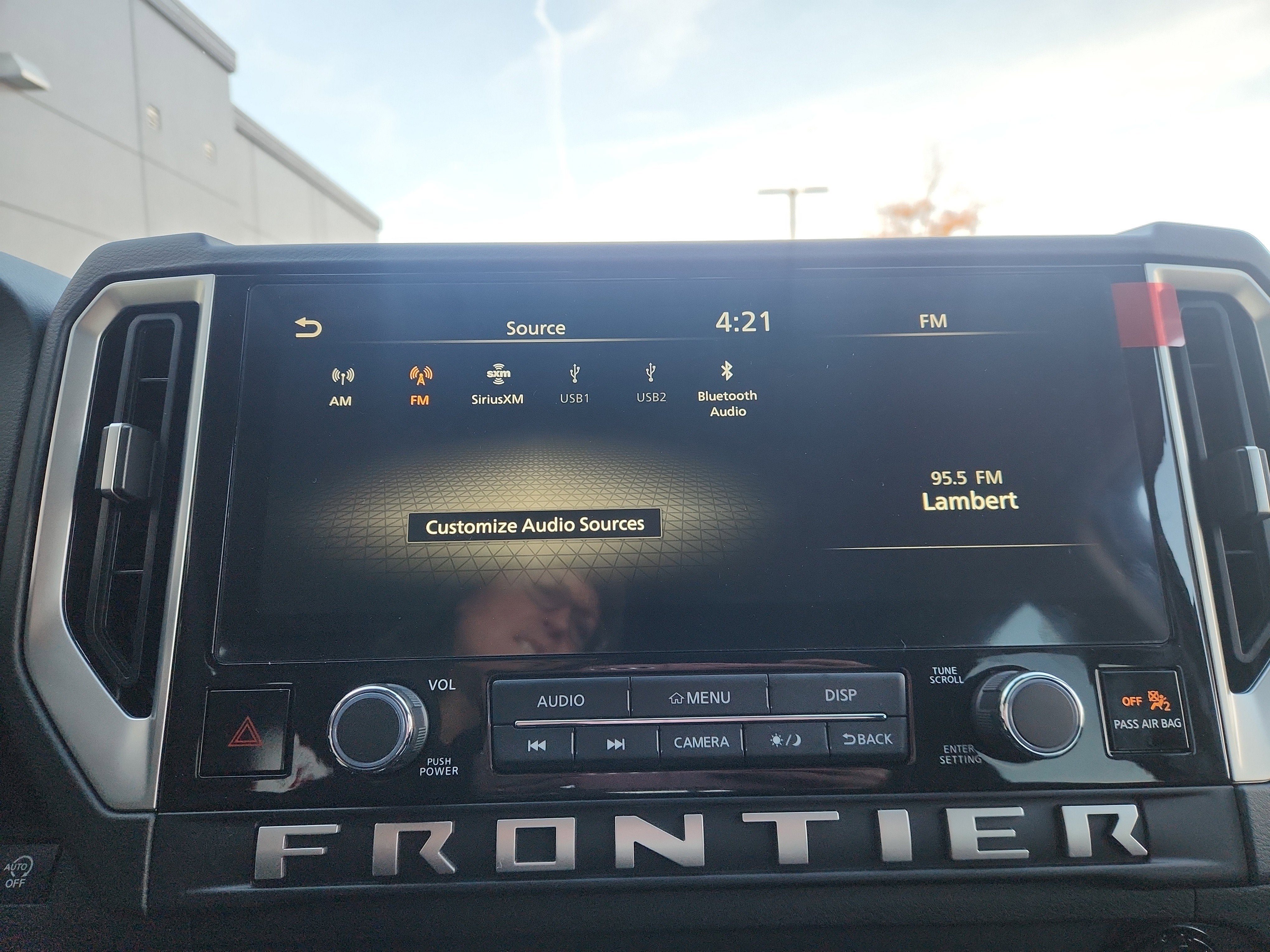 2026 Nissan Frontier SV