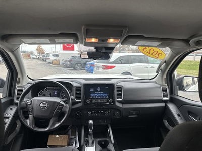 2023 Nissan Frontier SV