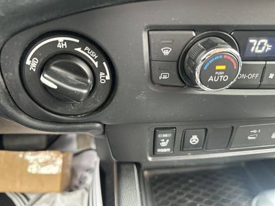 2023 Nissan Frontier SV