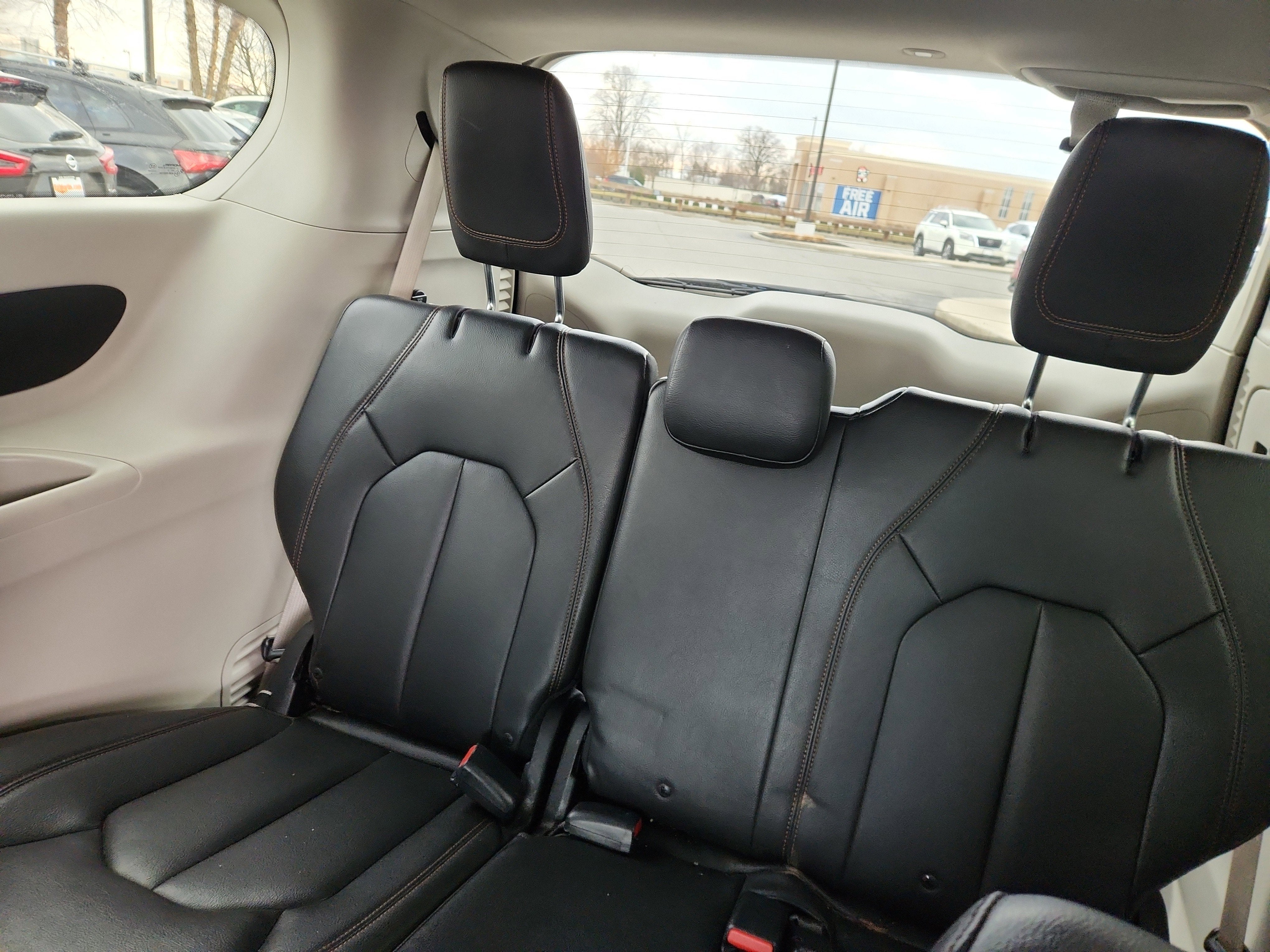 2017 Chrysler Pacifica Touring L