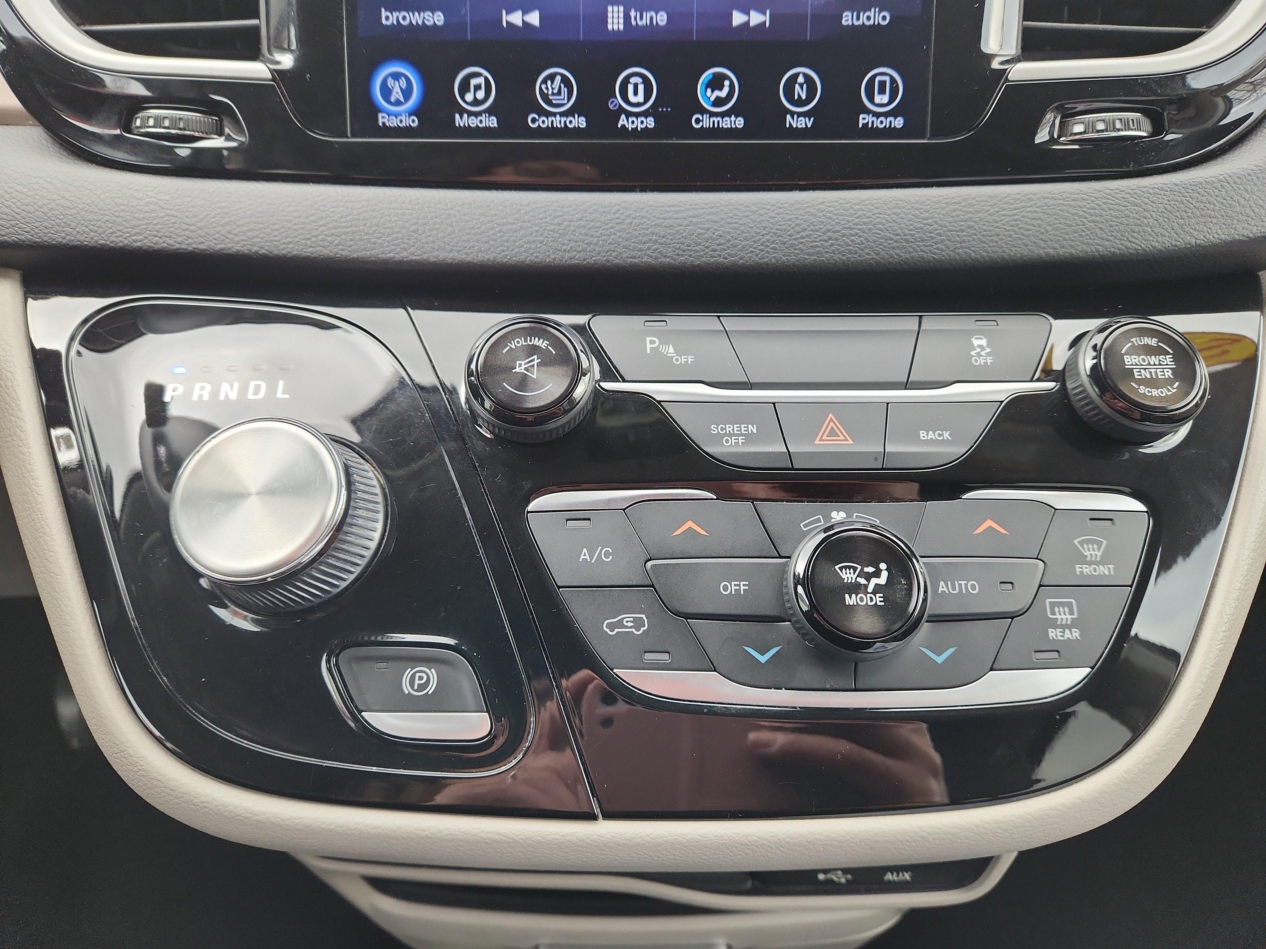 2017 Chrysler Pacifica Touring L