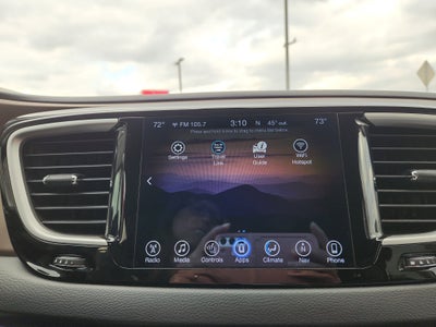 2017 Chrysler Pacifica Touring L