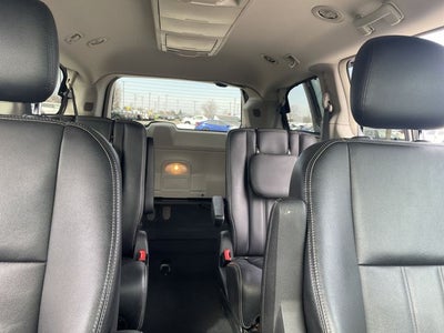 2016 Chrysler Town & Country Touring