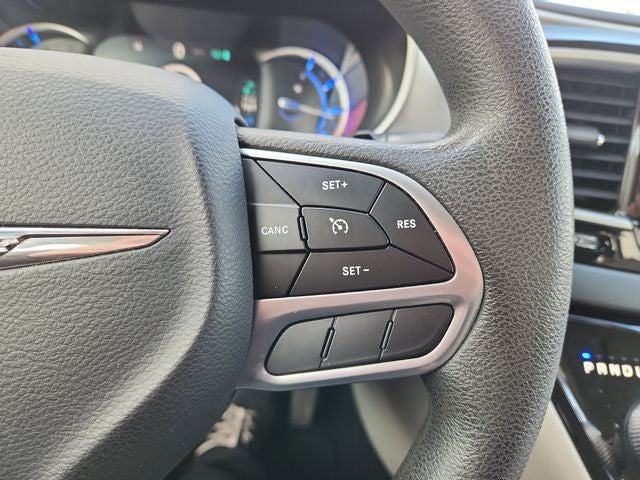 2017 Chrysler Pacifica Hybrid Touring Plus