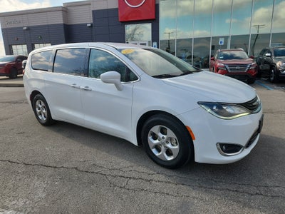 2017 Chrysler Pacifica Touring Plus