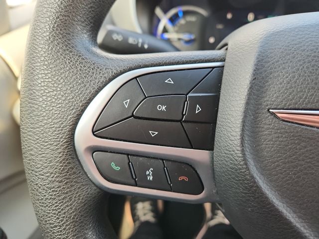 2017 Chrysler Pacifica Hybrid Touring Plus