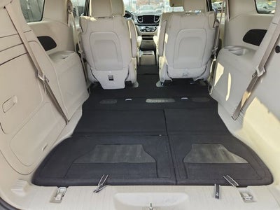 2017 Chrysler Pacifica Hybrid Touring Plus