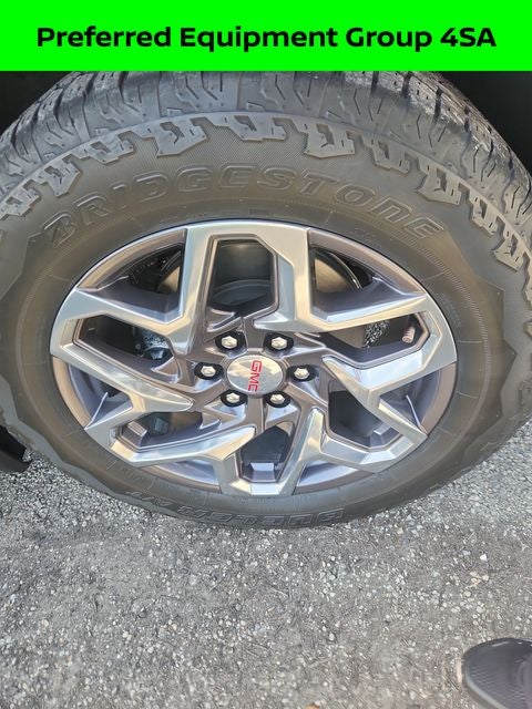 2024 GMC Sierra 1500 SLT