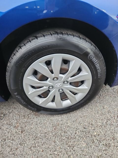 2022 Hyundai Accent SE