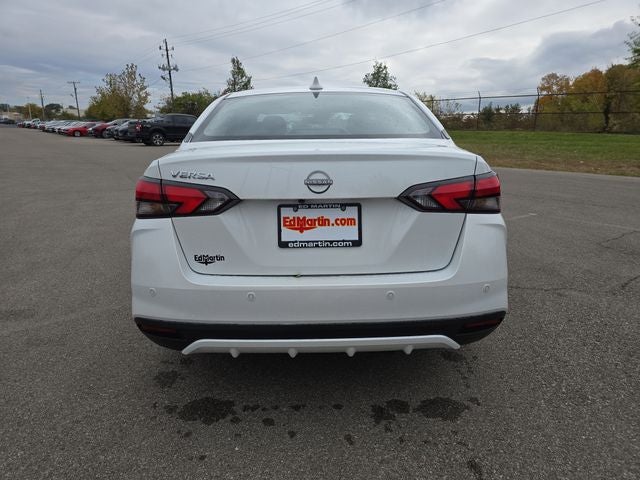 2025 Nissan Versa 1.6 SV