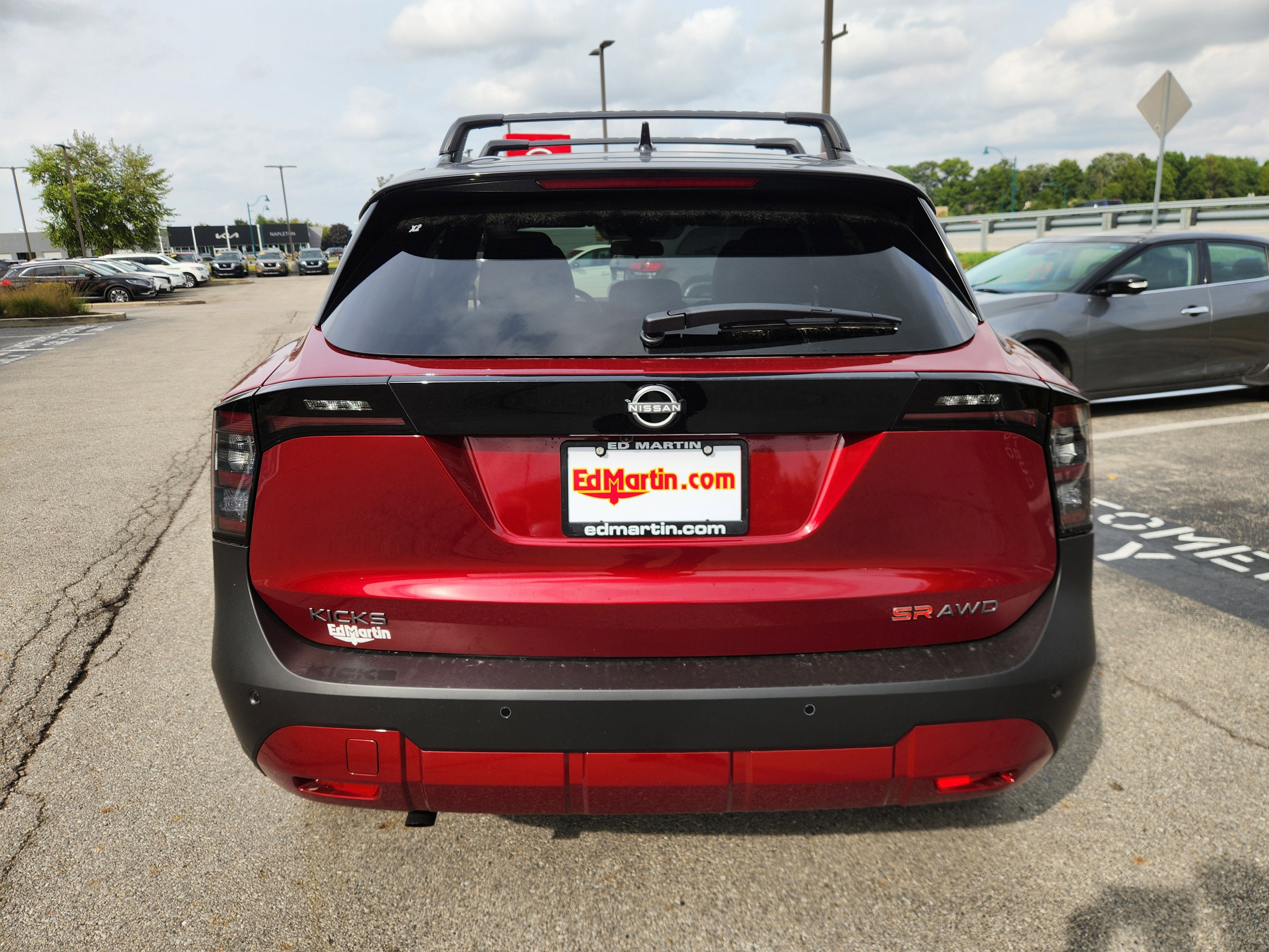 2026 Nissan Kicks SR