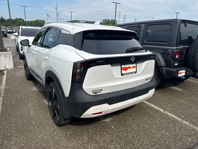 2025 Nissan Kicks SR