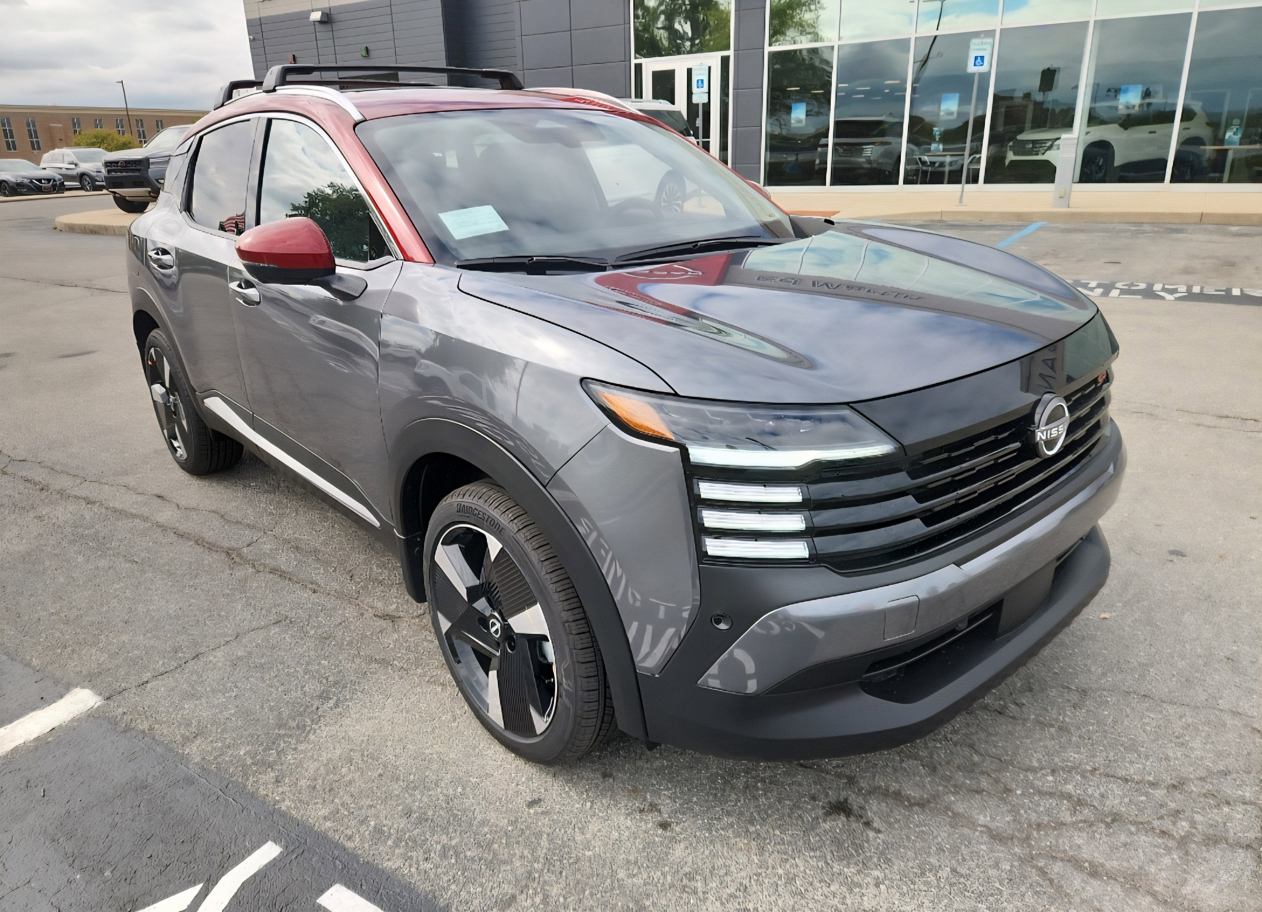 2026 Nissan Kicks SR