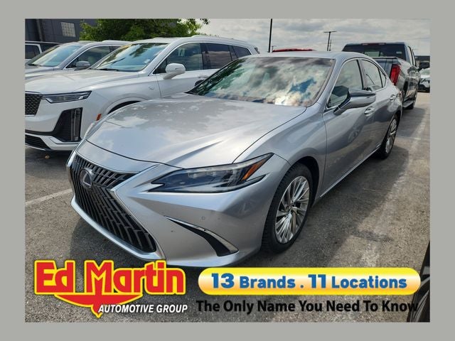 2022 Lexus ES 300h Ultra Luxury