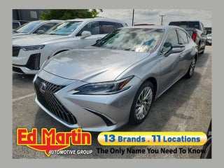 2022 Lexus ES 300h Ultra Luxury