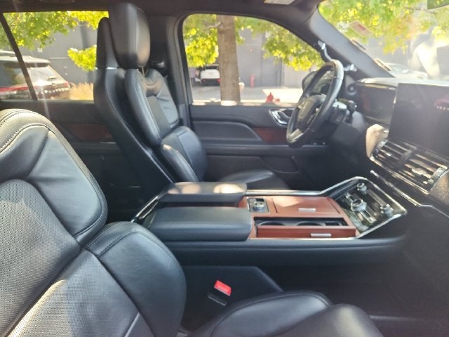 2023 Lincoln Navigator L Reserve