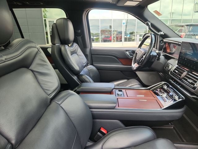 2023 Lincoln Navigator L Reserve