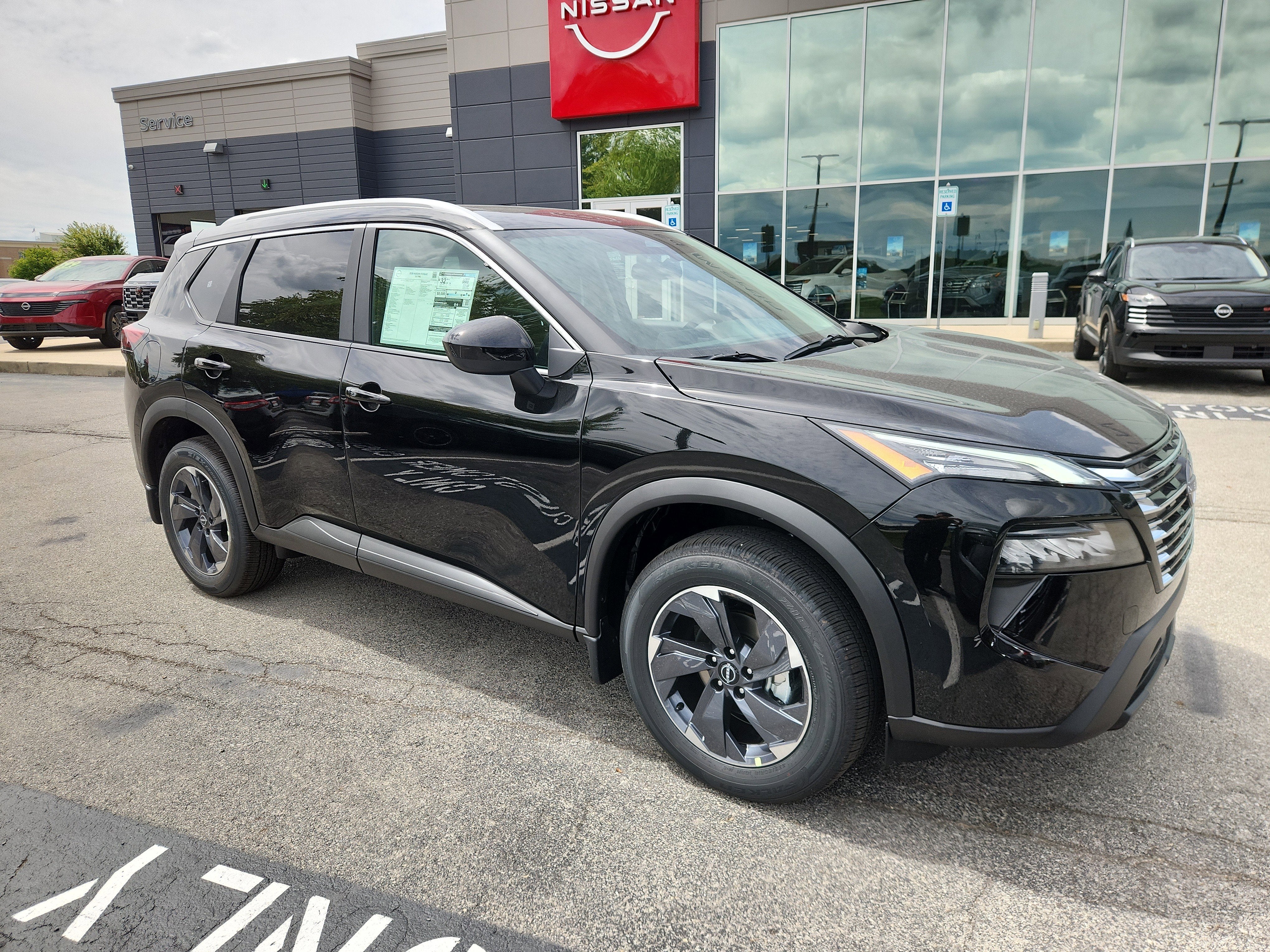 2026 Nissan Rogue SV