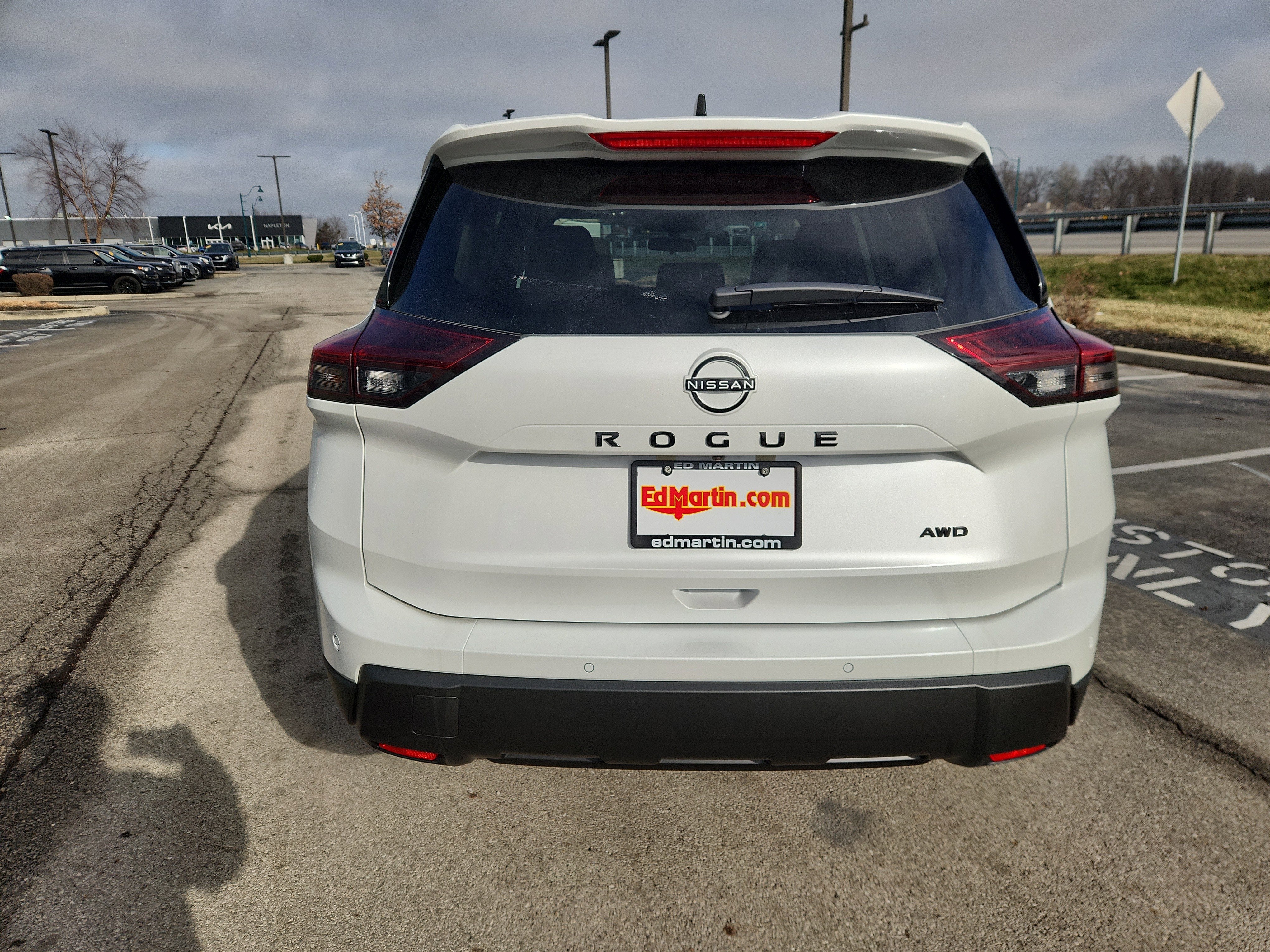 2026 Nissan Rogue Dark Armor