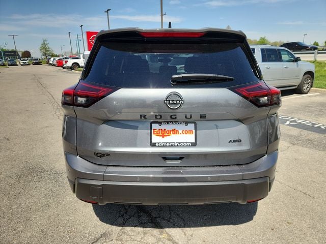 2026 Nissan Rogue Dark Armor