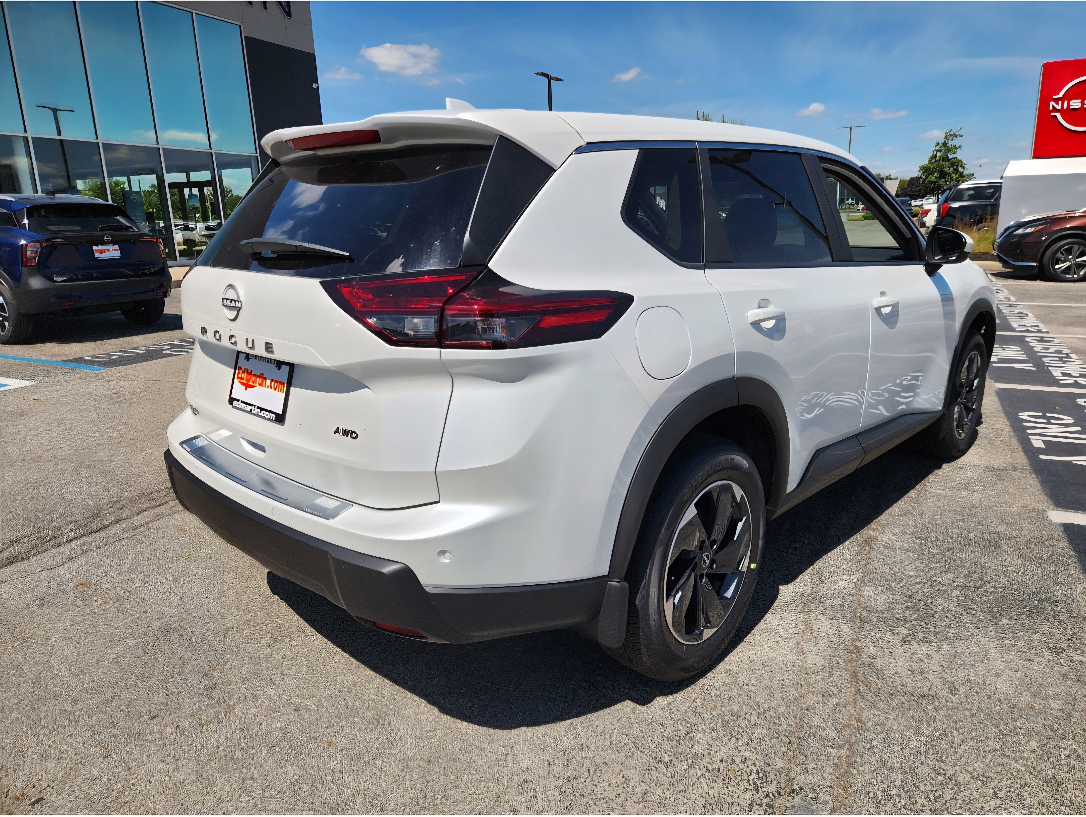2026 Nissan Rogue SV