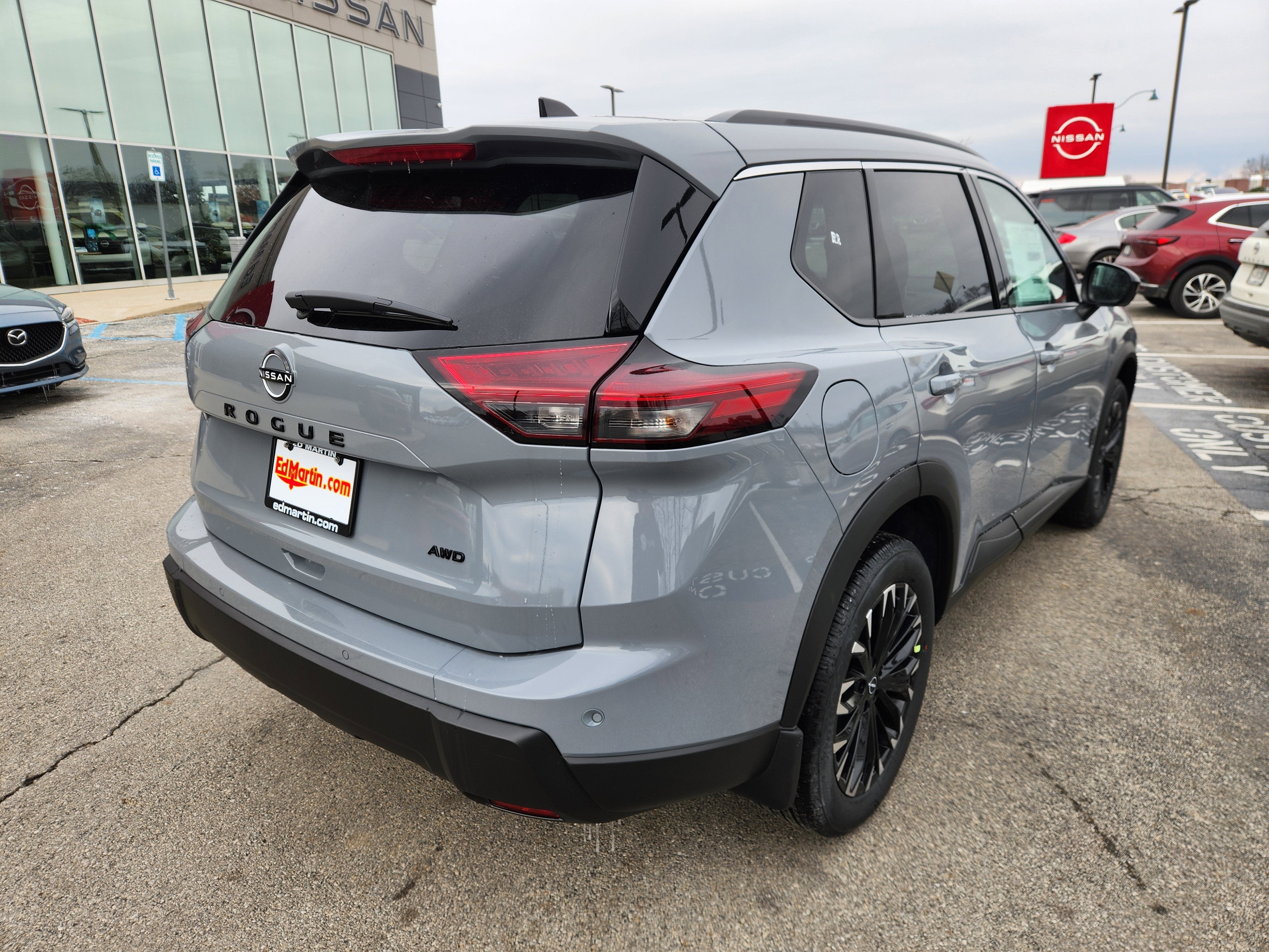 2026 Nissan Rogue Dark Armor