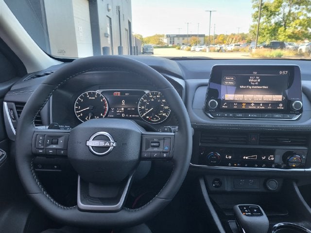 2027 Nissan Rogue SV