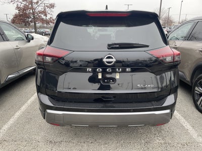 2025 Nissan Rogue SL