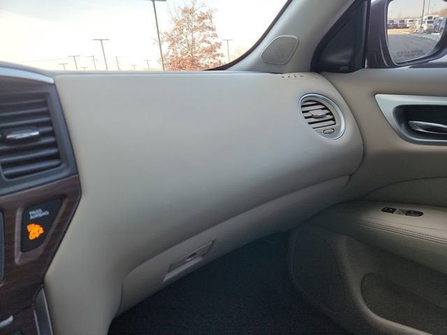 2020 Nissan Pathfinder Platinum