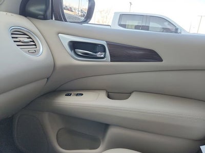 2020 Nissan Pathfinder Platinum