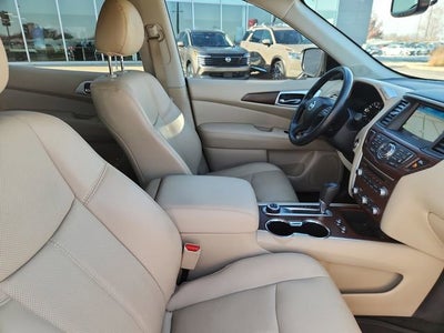 2020 Nissan Pathfinder Platinum