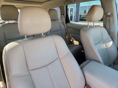 2020 Nissan Pathfinder Platinum