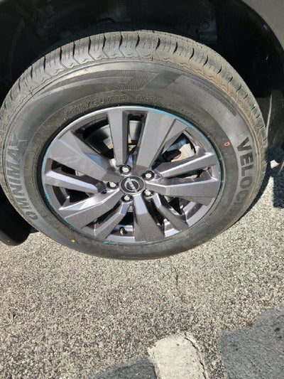 2022 Nissan Pathfinder SV