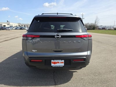 2026 Nissan Pathfinder SV