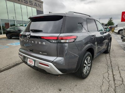 2025 Nissan Pathfinder SL