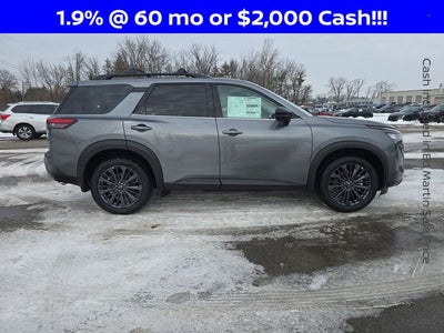 2026 Nissan Pathfinder SL