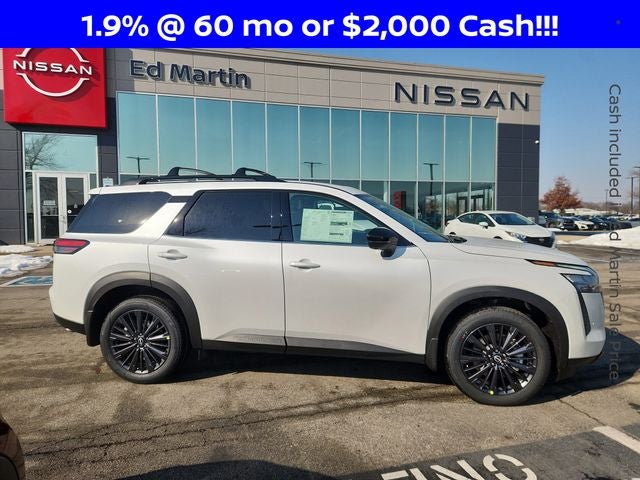 2026 Nissan Pathfinder SL