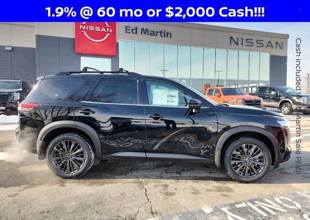 2026 Nissan Pathfinder SL