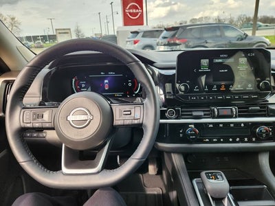 2024 Nissan Pathfinder Platinum