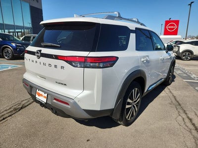 2025 Nissan Pathfinder Platinum